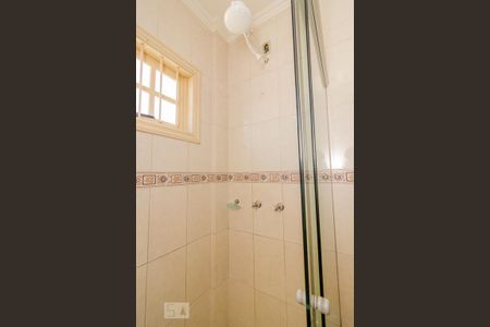 Casa à venda com 202m², 3 quartos e 3 vagasBanheiro