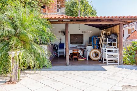 Casa à venda com 202m², 3 quartos e 3 vagasChurrasqueira