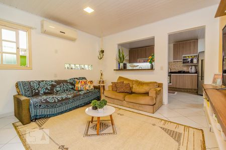 Sala de casa à venda com 3 quartos, 202m² em Cristal, Porto Alegre