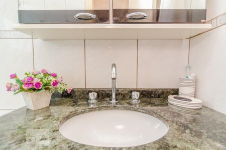 Casa à venda com 202m², 3 quartos e 3 vagasSuíte