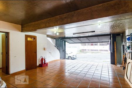 Casa à venda com 240m², 3 quartos e 4 vagas Casa à venda com 240m², 3 quartos e 4 vagasGaragem