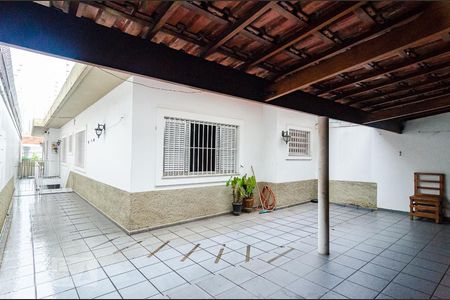 Casa à venda com 240m², 3 quartos e 4 vagas Casa à venda com 240m², 3 quartos e 4 vagasChurrasqueira