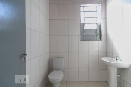 Casa para alugar com 80m², 2 quartos e sem vaga Casa para alugar com 80m², 2 quartos e sem vagaBanheiro