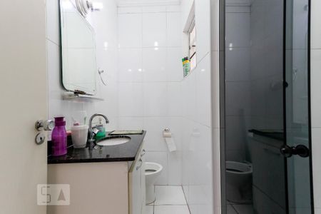 Casa à venda com 107m², 2 quartos e 2 vagas Casa à venda com 107m², 2 quartos e 2 vagasBanheiro da Suíte