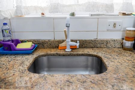 Casa à venda com 107m², 2 quartos e 2 vagas Casa à venda com 107m², 2 quartos e 2 vagasCozinha