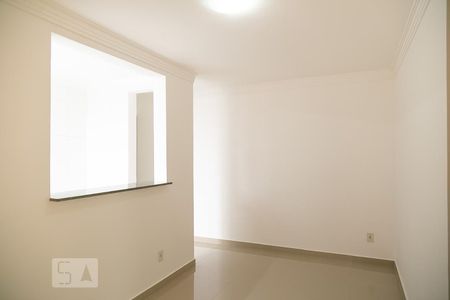 Sala de Apartamento com 2 quartos, 45m² Jardim Maia