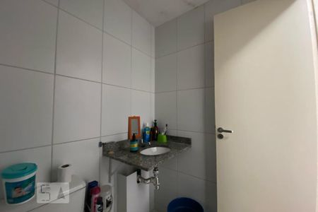 Apartamento para alugar com 54m², 2 quartos e 1 vaga Apartamento para alugar com 54m², 2 quartos e 1 vagaBanheiro da Suíte 1