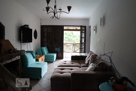Sala de casa de condomínio para alugar com 2 quartos, 120m² em São João do Rio Vermelho, Florianópolis