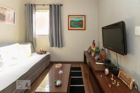 Sala de tv de apartamento à venda com 3 quartos, 66m² em Alto de Pinheiros, São Paulo