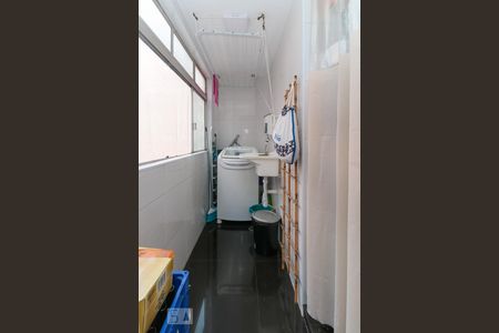 Apartamento à venda com 66m², 3 quartos e 1 vagaÁrea de serviço