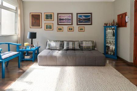 Sala de apartamento à venda com 3 quartos, 66m² em Alto de Pinheiros, São Paulo