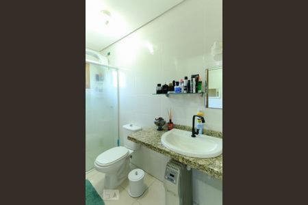 Casa à venda com 150m², 3 quartos e 1 vaga Casa à venda com 150m², 3 quartos e 1 vagaBanheiro da suíte 2