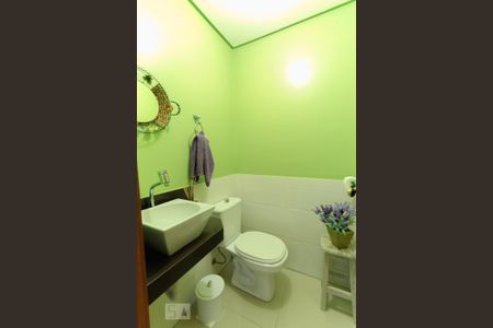 Casa à venda com 150m², 3 quartos e 1 vaga Casa à venda com 150m², 3 quartos e 1 vagaLavabo