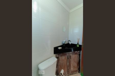 Casa à venda com 150m², 3 quartos e 1 vaga Casa à venda com 150m², 3 quartos e 1 vagaBanheiro da suíte 3