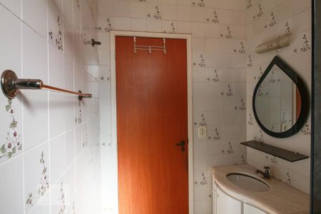 Casa para alugar com 368m², 4 quartos e 7 vagasBanheiro