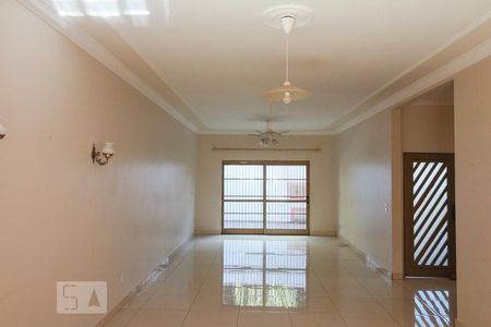 Sala de casa para alugar com 4 quartos, 368m² em Jardim Sao Luiz, Ribeirão Preto