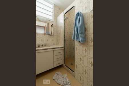 Casa à venda com 260m², 4 quartos e 3 vagasBanheiro da Suíte 2 