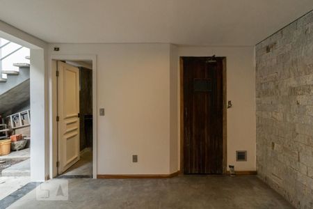 Casa à venda com 260m², 4 quartos e 3 vagasSauna - Piso Inferior