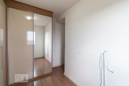 Quarto 2 de apartamento para alugar com 2 quartos, 43m² em Cidade Satelite Santa Barbara, São Paulo