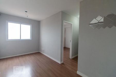 Sala de apartamento para alugar com 2 quartos, 43m² em Cidade Satelite Santa Barbara, São Paulo