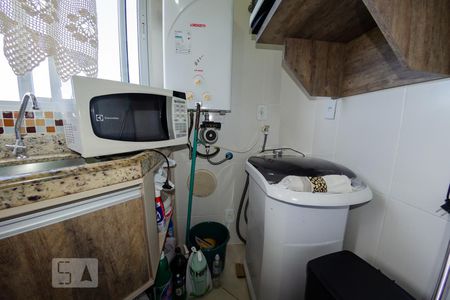 Apartamento para alugar com 72m², 2 quartos e 2 vagasÁrea de serviço