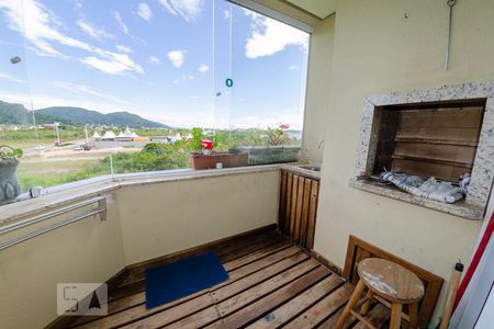 Apartamento para alugar com 72m², 2 quartos e 2 vagasSacada com churrasqueira