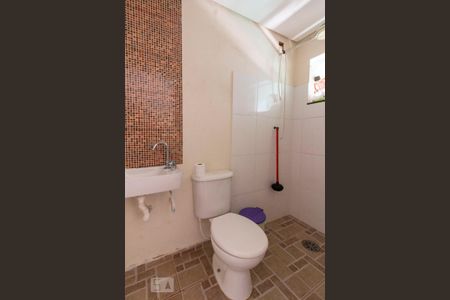 Casa à venda com 200m², 3 quartos e 2 vagasBanheiro Área Gourmet