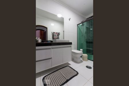 Casa à venda com 200m², 3 quartos e 2 vagasBanheiro Corredor