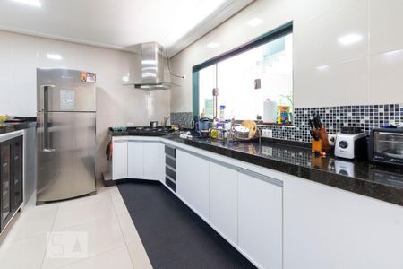 Casa à venda com 200m², 3 quartos e 2 vagasCozinha