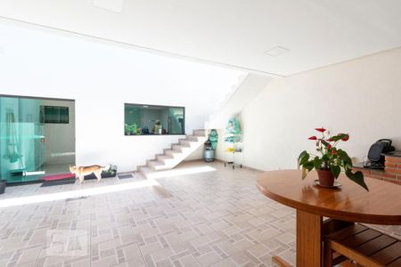 Casa à venda com 200m², 3 quartos e 2 vagasÁrea Gourmet