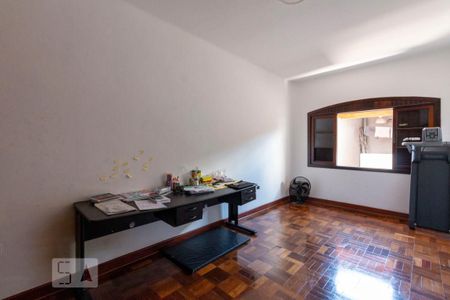 Casa à venda com 200m², 3 quartos e 2 vagasQuarto 1