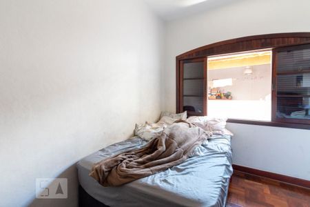 Casa à venda com 200m², 3 quartos e 2 vagasQuarto 2