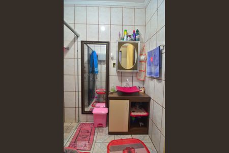 Casa à venda com 120m², 3 quartos e 2 vagasBanheiro