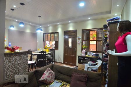Sala de casa à venda com 3 quartos, 120m² em Estância Velha, Canoas