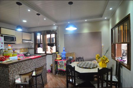 Sala de casa à venda com 3 quartos, 120m² em Estância Velha, Canoas