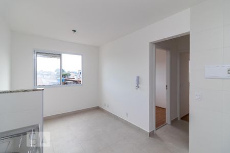 Sala de apartamento para alugar com 2 quartos, 33m² em Jardim Planalto, São Paulo