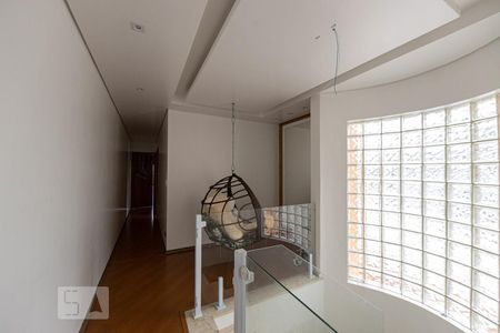 Casa à venda com 201m², 3 quartos e 6 vagasBanheiro Corredor
