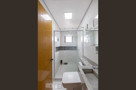 Casa à venda com 201m², 3 quartos e 6 vagasBanheiro Social