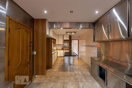 Casa à venda com 201m², 3 quartos e 6 vagasCozinha