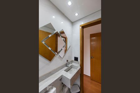 Casa à venda com 201m², 3 quartos e 6 vagasBanheiro Social