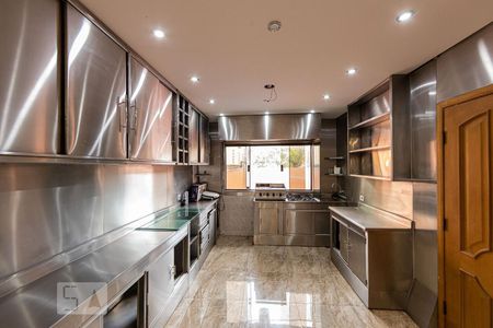 Casa à venda com 201m², 3 quartos e 6 vagasCozinha