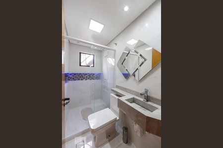 Casa à venda com 201m², 3 quartos e 6 vagasBanheiro Social