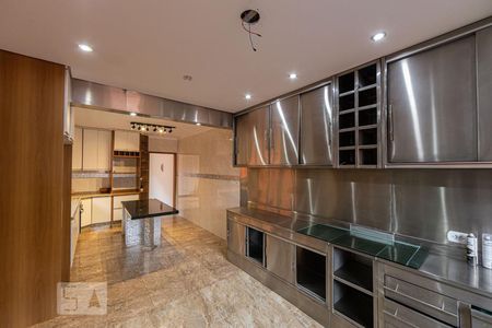 Casa à venda com 201m², 3 quartos e 6 vagasCozinha