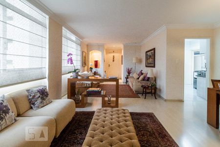 Sala de apartamento para alugar com 3 quartos, 160m² em Cerqueira César, São Paulo