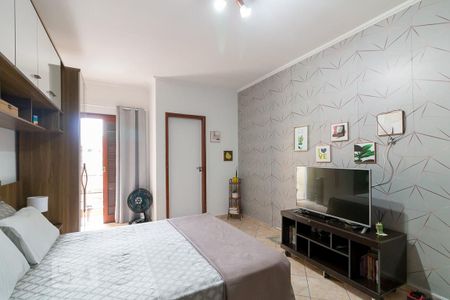 Casa à venda com 100m², 2 quartos e 2 vagasQuarto 2 suíte