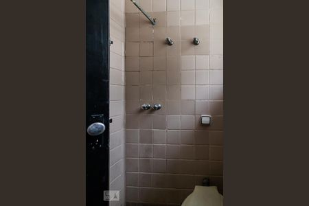 Casa para alugar com 200m², 3 quartos e 2 vagas Casa para alugar com 200m², 3 quartos e 2 vagasBanheiro andar superior