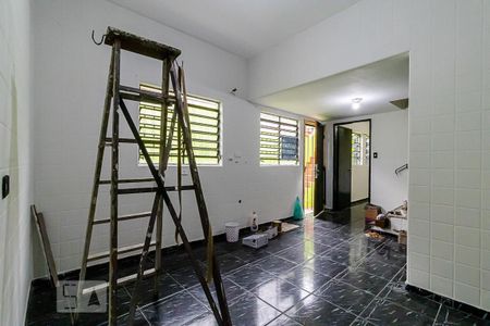 Casa para alugar com 200m², 3 quartos e 2 vagas Casa para alugar com 200m², 3 quartos e 2 vagasCozinha