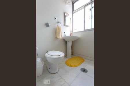 Apartamento para alugar com 300m², 4 quartos e 2 vagas Apartamento para alugar com 300m², 4 quartos e 2 vagasLavabo