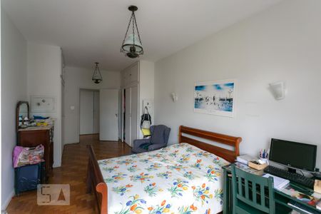 Apartamento para alugar com 300m², 4 quartos e 2 vagas Apartamento para alugar com 300m², 4 quartos e 2 vagasQuarto 1 - Suíte
