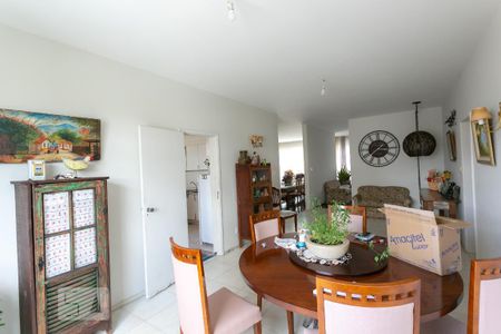Apartamento para alugar com 300m², 4 quartos e 2 vagas Apartamento para alugar com 300m², 4 quartos e 2 vagasCopa